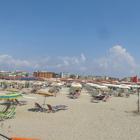 Apartment Sea House By Interhome Lido di Camaiore Exterior foto